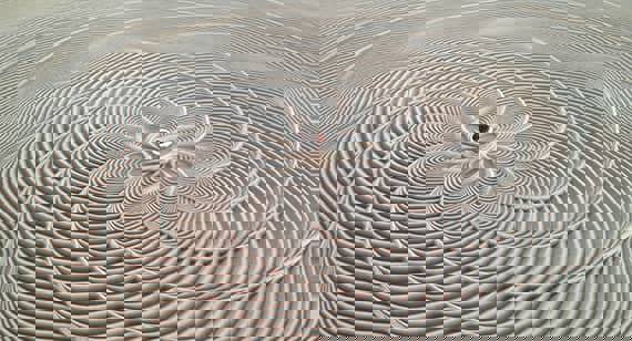 magnetic marble on sand table