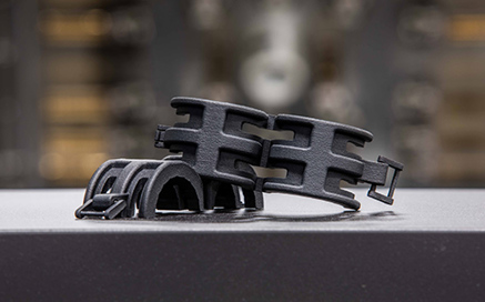 Pièces multi jet fusion hp fabriquées par Protolabs