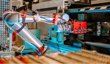 Protolabs cobot, "legless" assisting with the manufacturing process